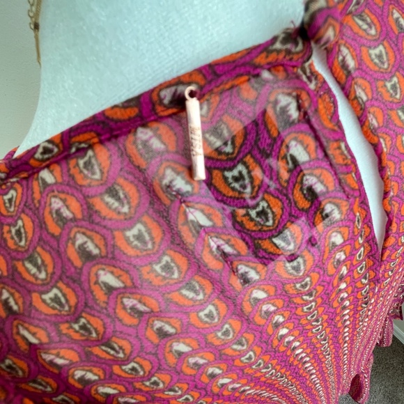 Misa Los Angeles ruffled blouse ANTHRO Anthropologie Size Medium EXCELLENT - Picture 3 of 10